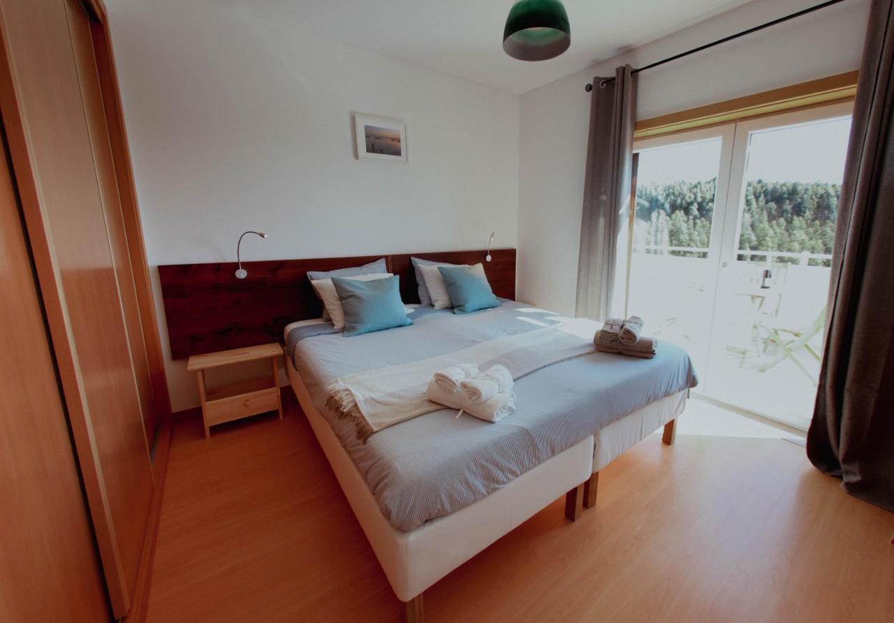 Wellnesshouse Bed and Breakfast Atouguia Da Baleia Exteriör bild