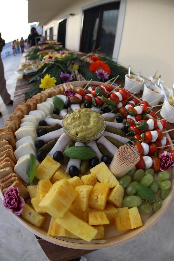 Wellnesshouse Bed and Breakfast Atouguia Da Baleia Exteriör bild